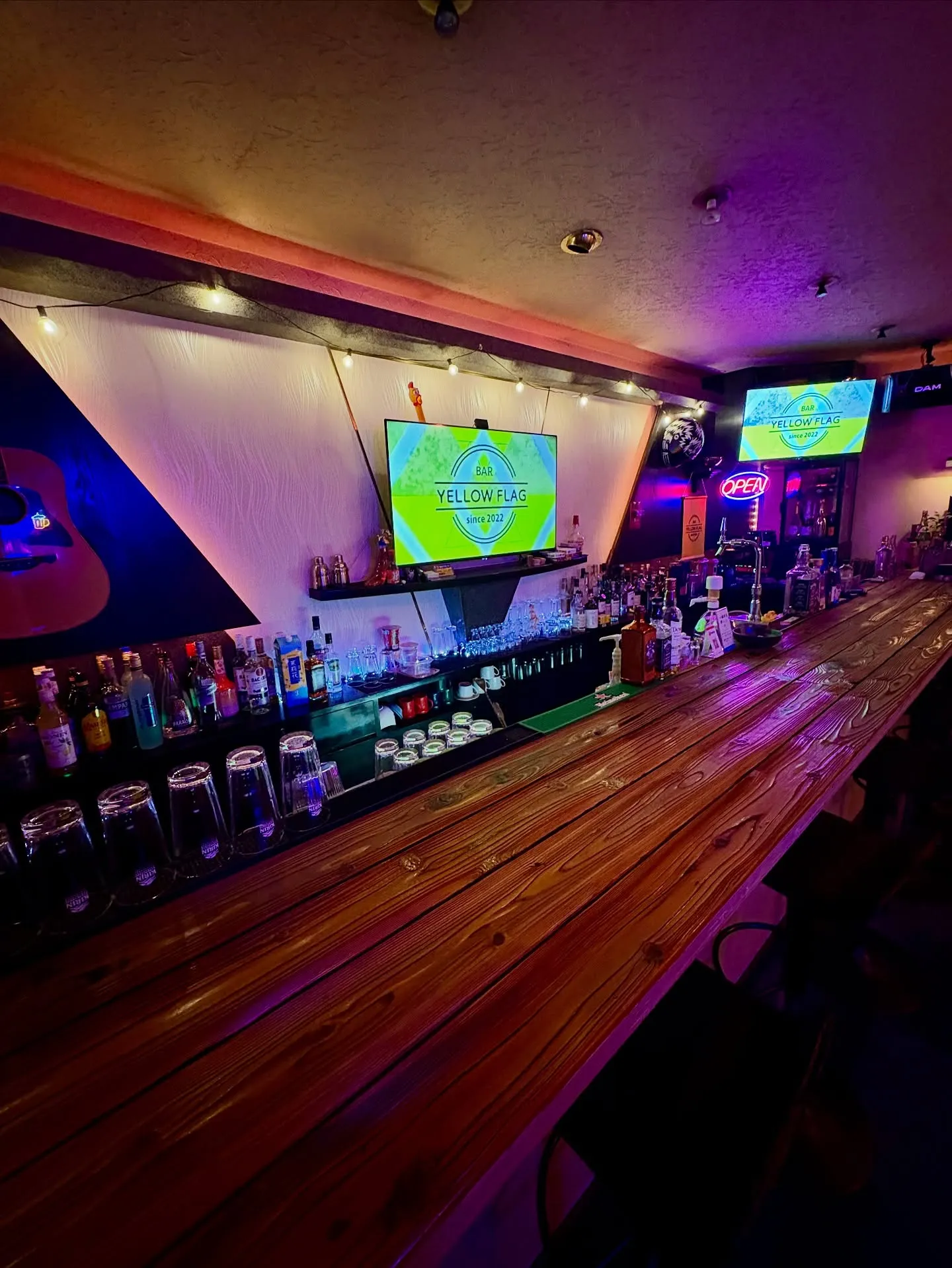 🎤🍹佐賀市でカラオケするなら【BAR YELLOW FLAG...